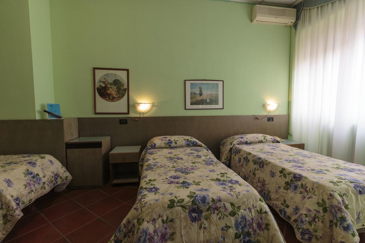 Hotel Il Telegrafo Melegnano Extérieur photo