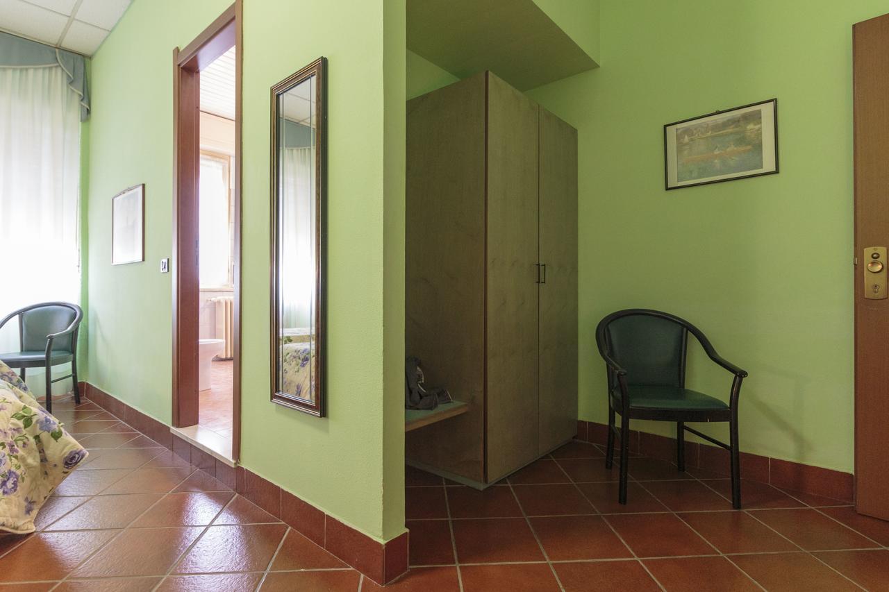 Hotel Il Telegrafo Melegnano Extérieur photo